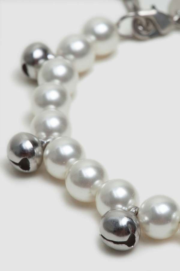 アクセサリー simone rocha Silver Charm Bracelet Simone Rocha Bell Charm and Pearl Bracelet | Garmentory