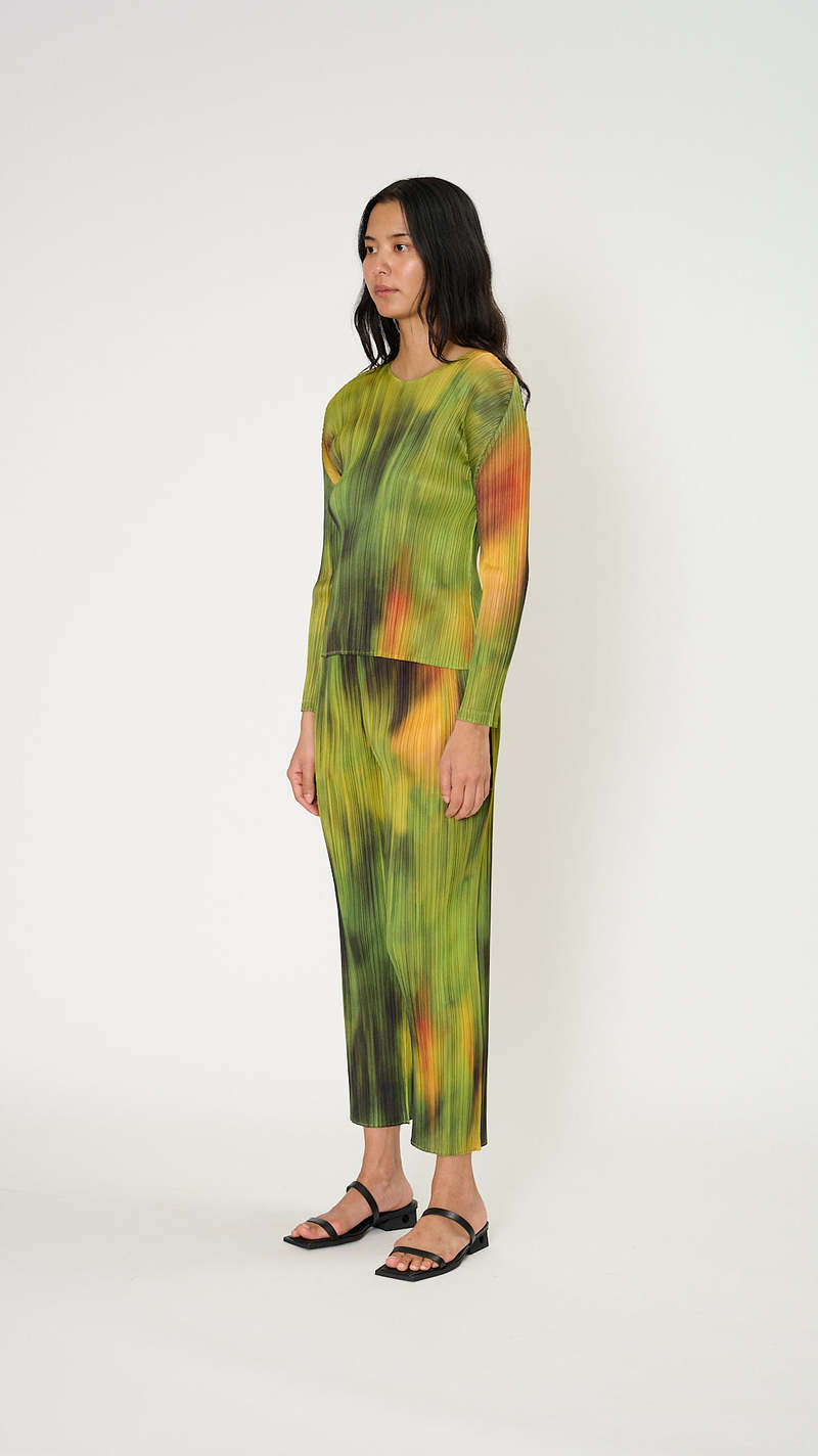PLEATS PLEASE トップス　チュニックTURNIIP&SPINACH Pleats Please by Issey Miyake Turnip and Spinach Top
