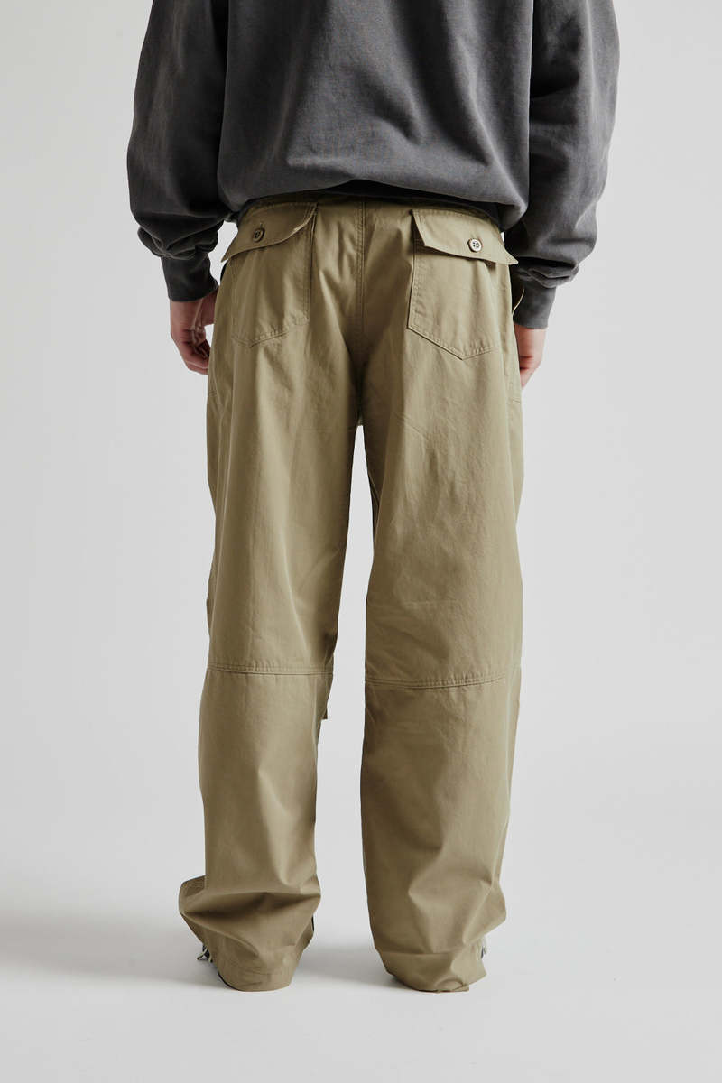 カーゴパンツ Fatigue Banding Pants Beige Frizmworks BANDING WIDE FATIGUE PANTS - KHAKI BEIGE - The