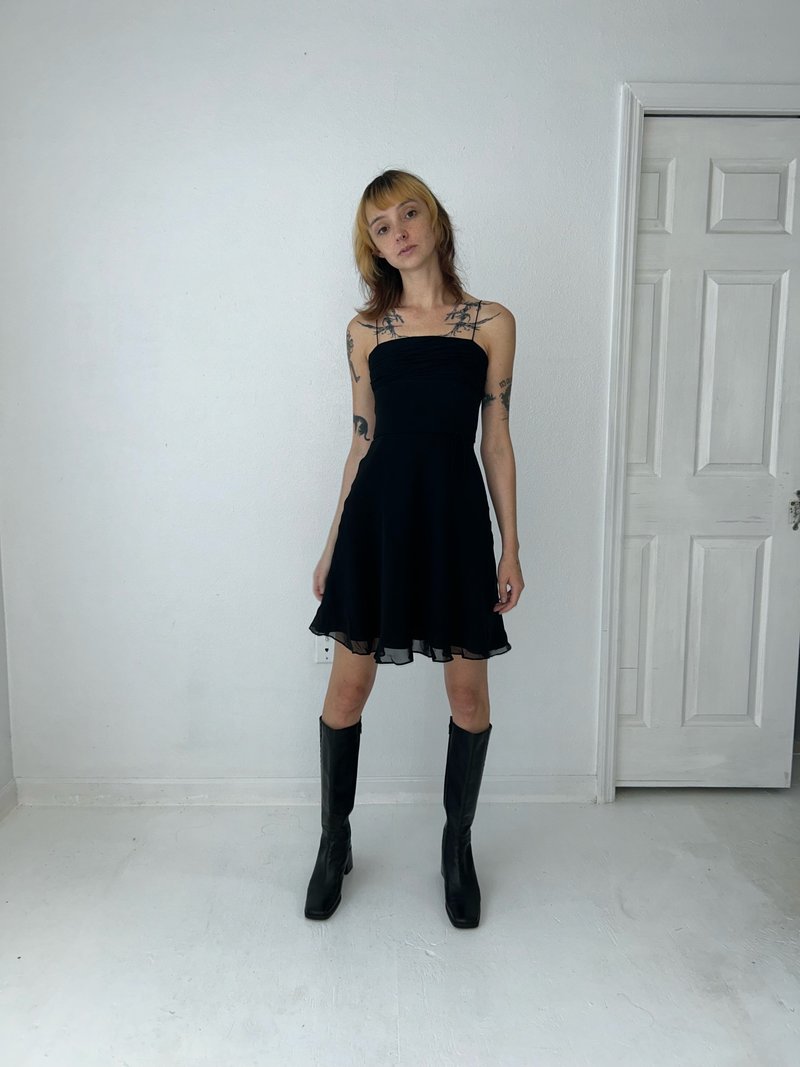 ann taylor loft black dress Women's Sleeveless Shift Rhinestone Belt D Picky Thrifter Shop Trendy Black Dresses |