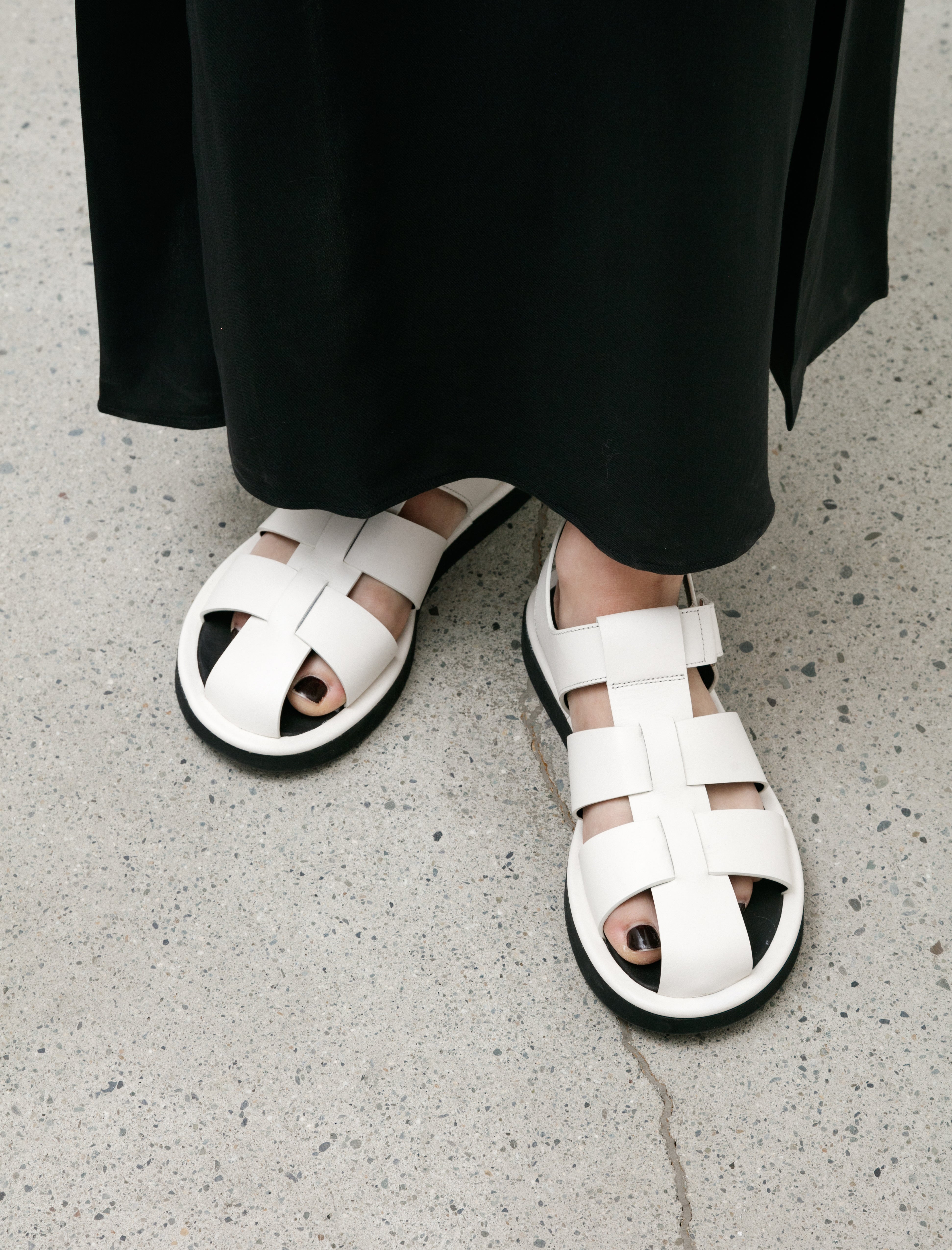 【STUDIO NICHOLSON】Cassius Fisherman Sandal/全国送料込み Studio Nicholson Cassius Fisherman Sandals - Off White
