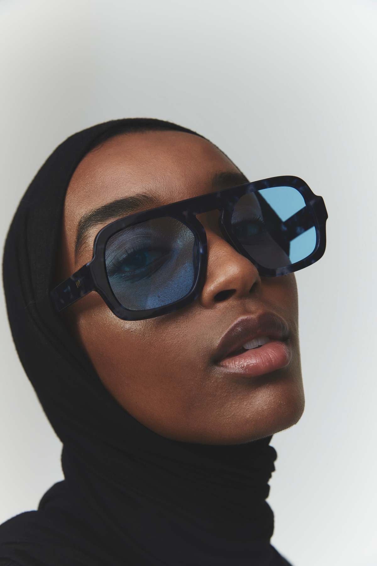 Elisa Johnson JANE MINI IN BLUE TORTOISE Mini Jane in Blue Tortoise with Light Blue Lens | Sunglasses  main image 3