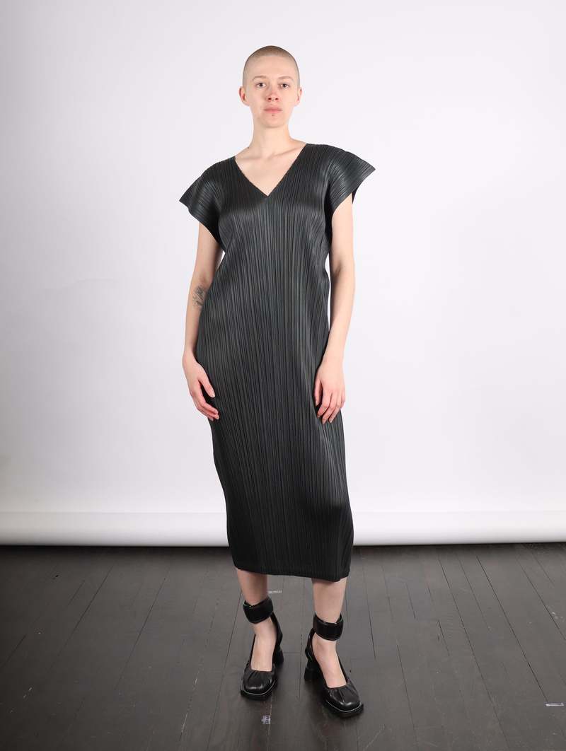 PLEATS PLEASE MONTHLY FEBRUARYブラックチュニック3 PLEATS PLEASE ISSEY MIYAKE - PLEATS PLEASE MONTHLY FEBRUARY