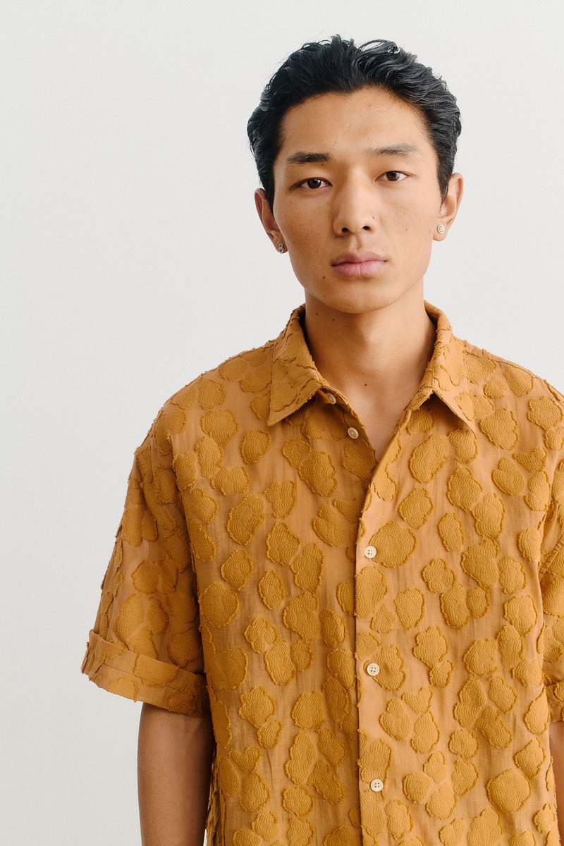A Kind of Guise lio Shirt - Giraffe | Garmentory