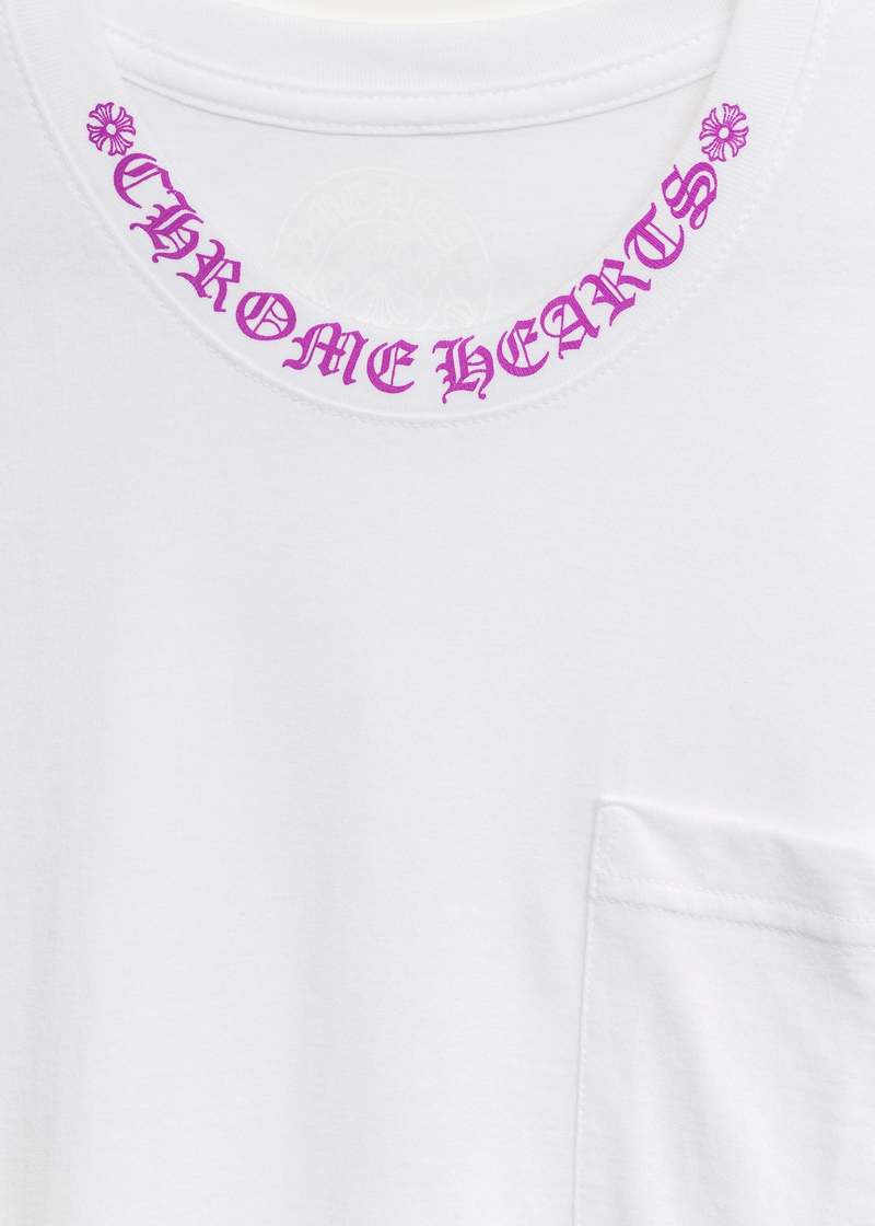 送料込♪【CHROME HEARTS】NECK LOGO TEE \"WHITE/PURPLE\" Neck Logo Tee 