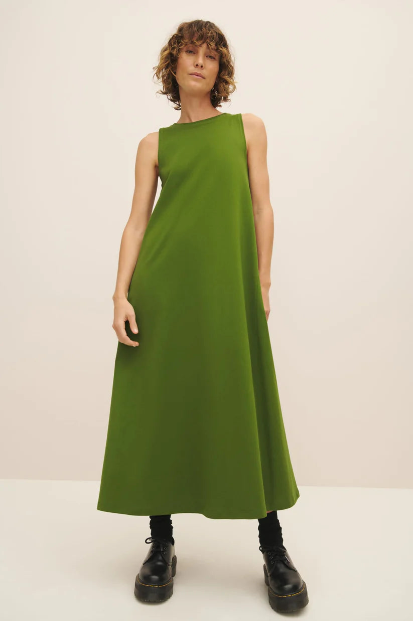 green emerald velvet dress Tank Swing Evergreen Dress Kowtow – The Good Store Barcelona main image 0