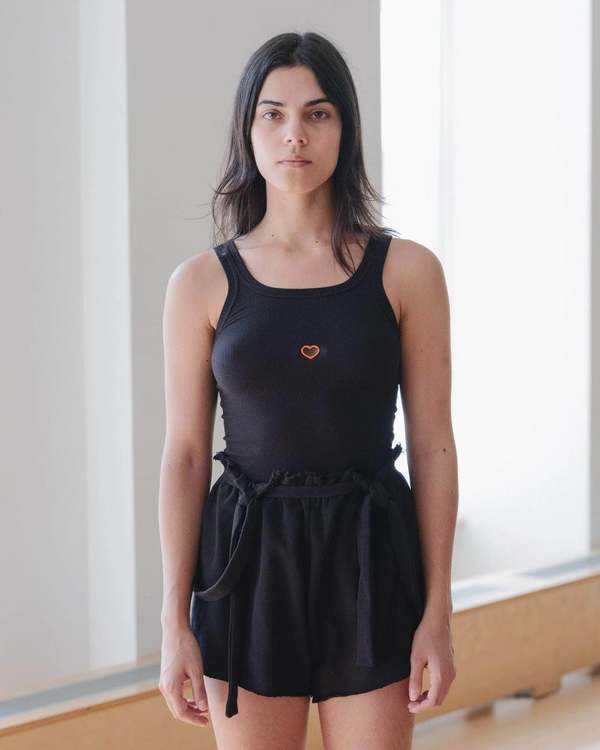 【BASERANGE】HEART TANK/BLACK Heart Tank in Black | Fine organic cotton rib | en | Baserange