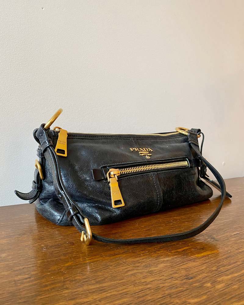 PRADA vitege archive y2k バック Vintage Y2K PRADA Vitello Shine Black Shoulder Bag With Gold