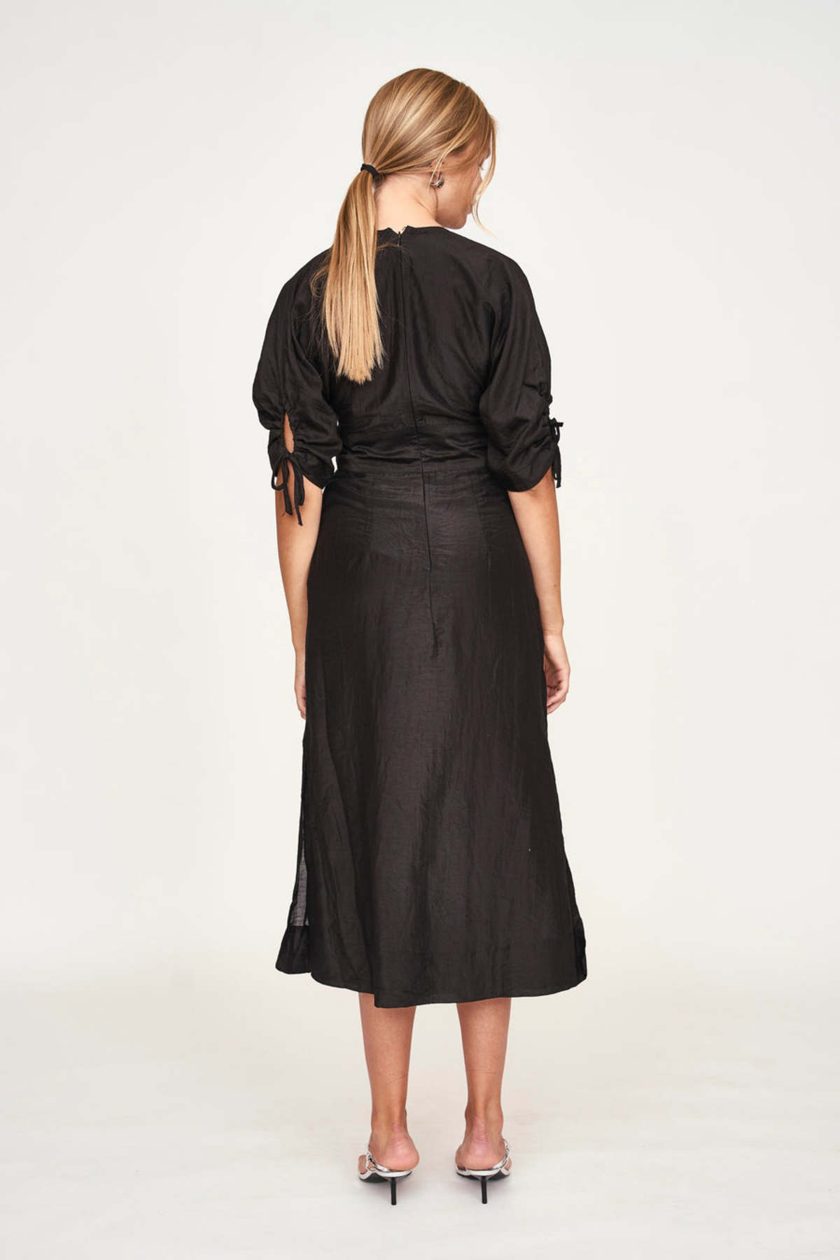 mirth silver lake dress Mirth Silver Lake Dress - Black