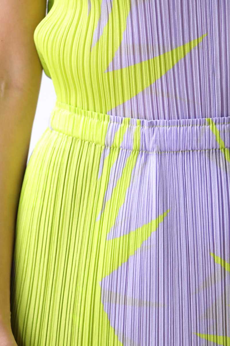 PLEATS PLEASE ISSEY MIYAKE - PLEATS PLEASE ISSEY MIYAKE PIQUANT トップス Issey Miyake Pleats Please Piquant Top | Garmentory