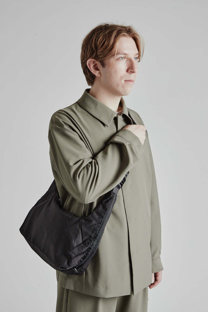 ARCS LITTLE HEY SLING BAG BLACK 新品未使用 ARCS Little Hey Sling Bag in Black – No.6 Store