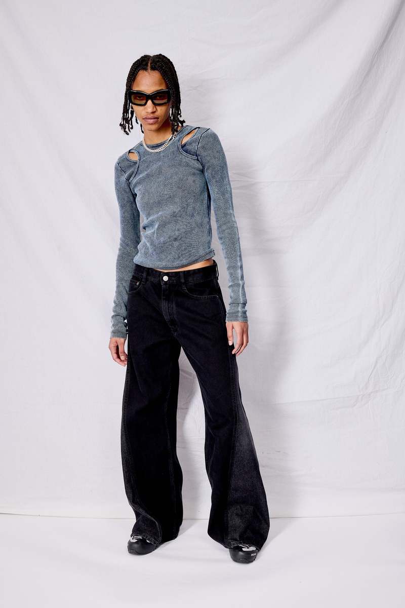 送料関税込【Maison Margiela】Decortique wide-leg jeans MAISON MARGIELA Cutout high-rise wide-leg jeans | NET-A-PORTER