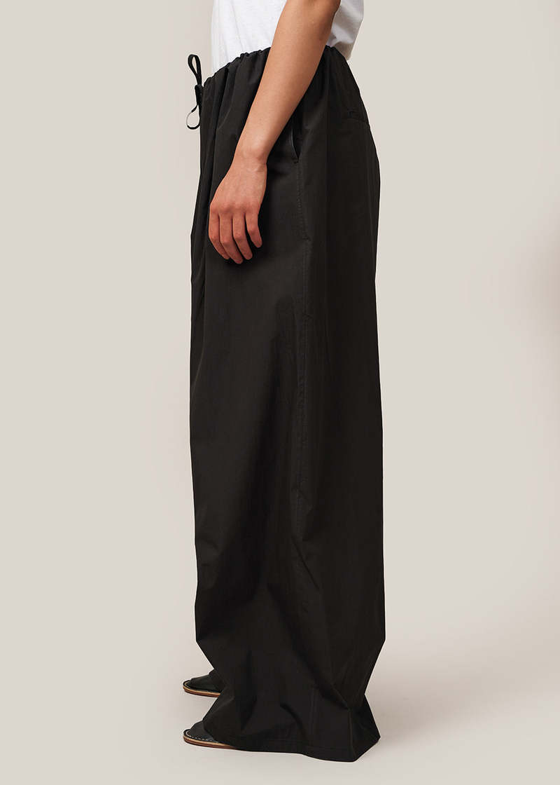 【Anyone more】Ihi Cotton Wide Banding Pants Amomento Cotton Banding Wide Pants in Black | Parallel