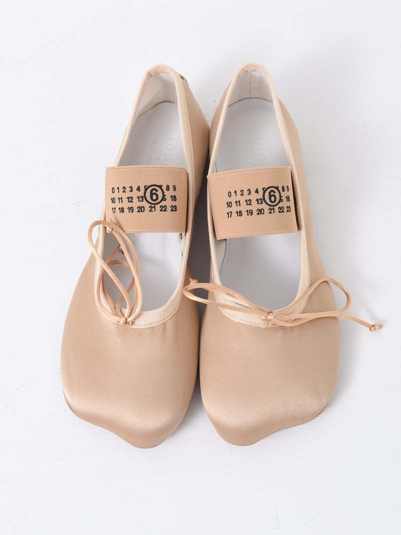 バレエシューズ MM6 MAISON MARGIELA CUBAN SAND ANATOMIC BALLERINA FLAT MM6 Maison Margiela Ballet Shoes in Cuban Sand