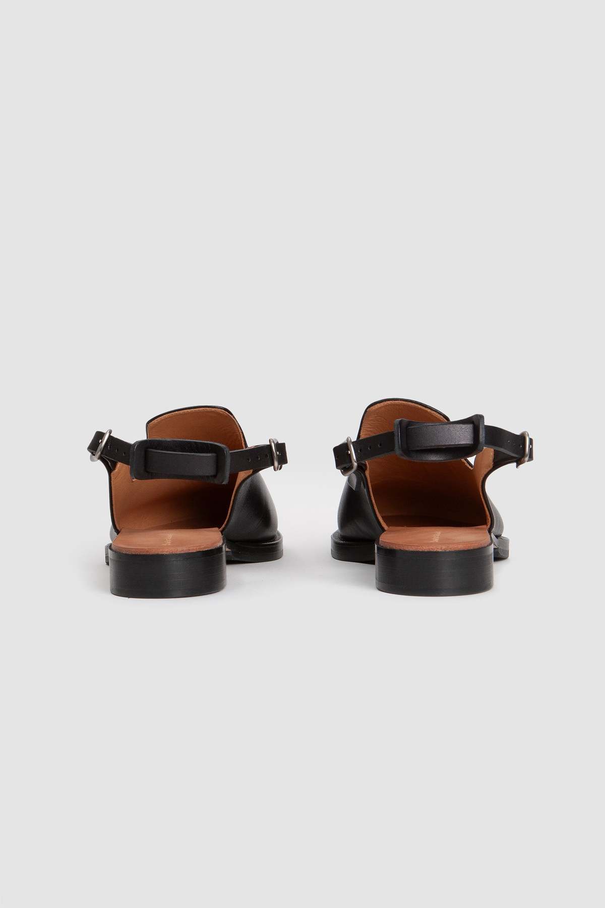 靴 ymachender scheme chameleon strap Chameleon Strap Black | Garmentory