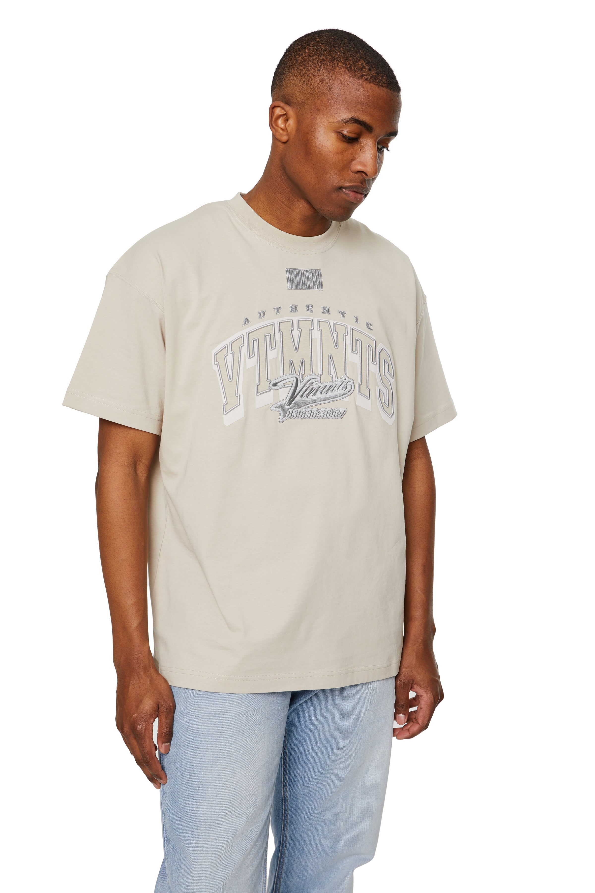 【関税込み】VETEMENTS VTM' T-SHIRT 25656015_57469048_1000.jpg