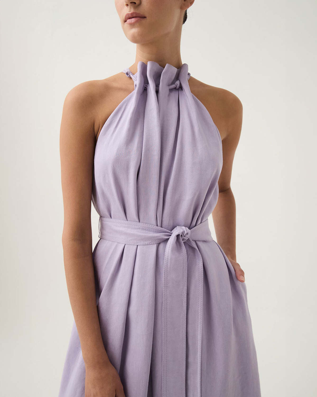 追跡便【Aje.】Mariel Trapeze Midi Dress バックタイリボン 追跡便【Aje.】Mariel Trapeze Midi Dress バックタイリボン