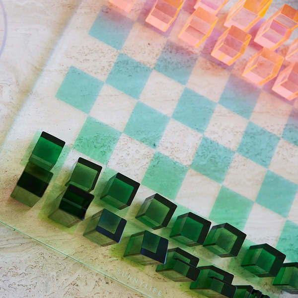 Sunnylife Lucite Check And Checkers Ombre Sherbert Chess Set - Multicolour Sunnylife Lucite Check And Checkers Ombre Sherbert Chess Set - Multicolour