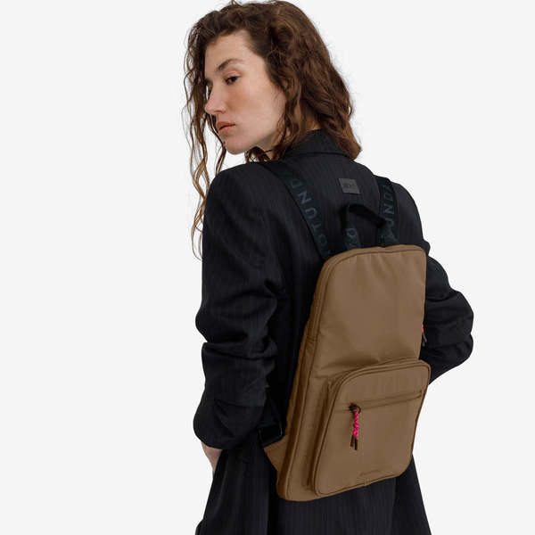 Rotunda Entu Laptop Backpack - Olive | Garmentory display picture 2