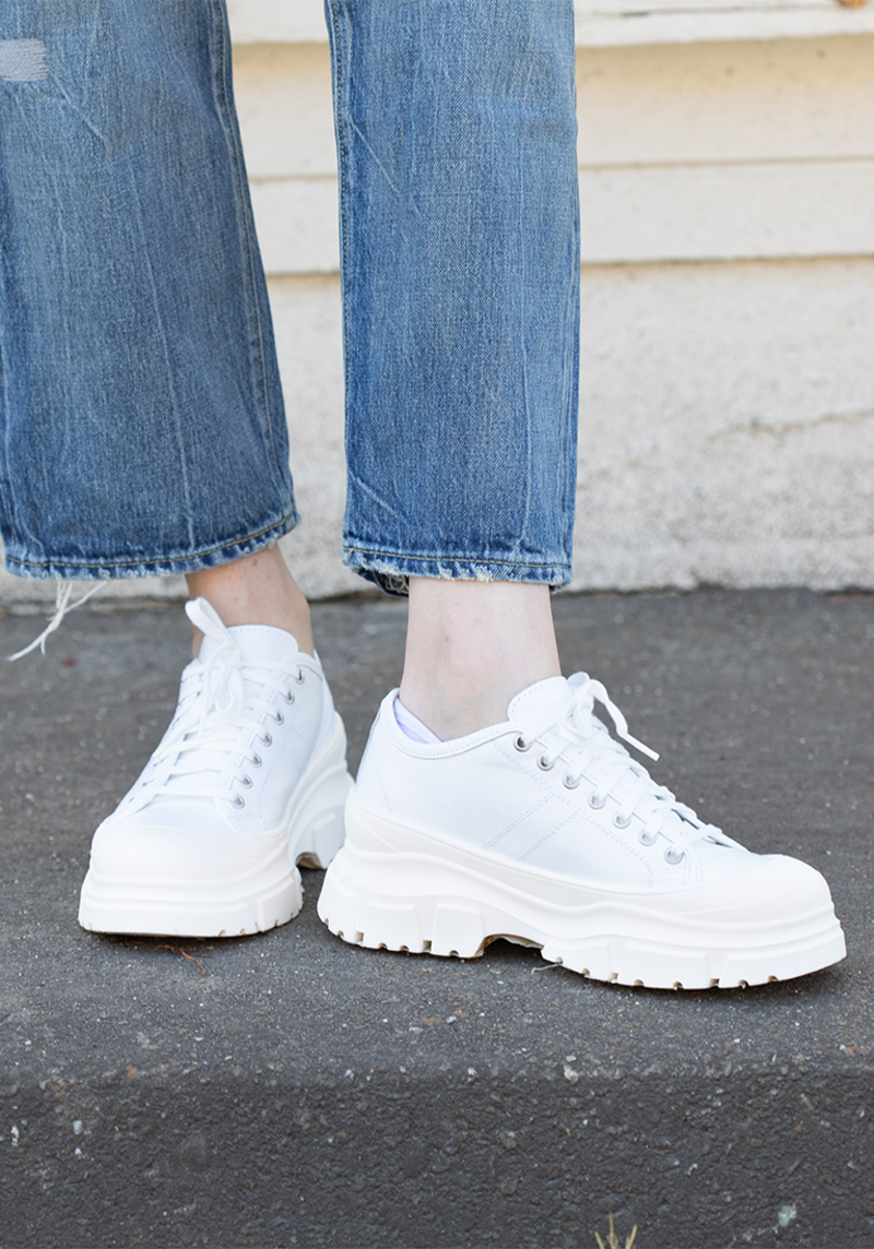 SOFIE D'HOORE*美しい足元を演出*ホワイト ローカットスニーカー Namu Shop - Sofie D'Hoore Fox Sneaker - White