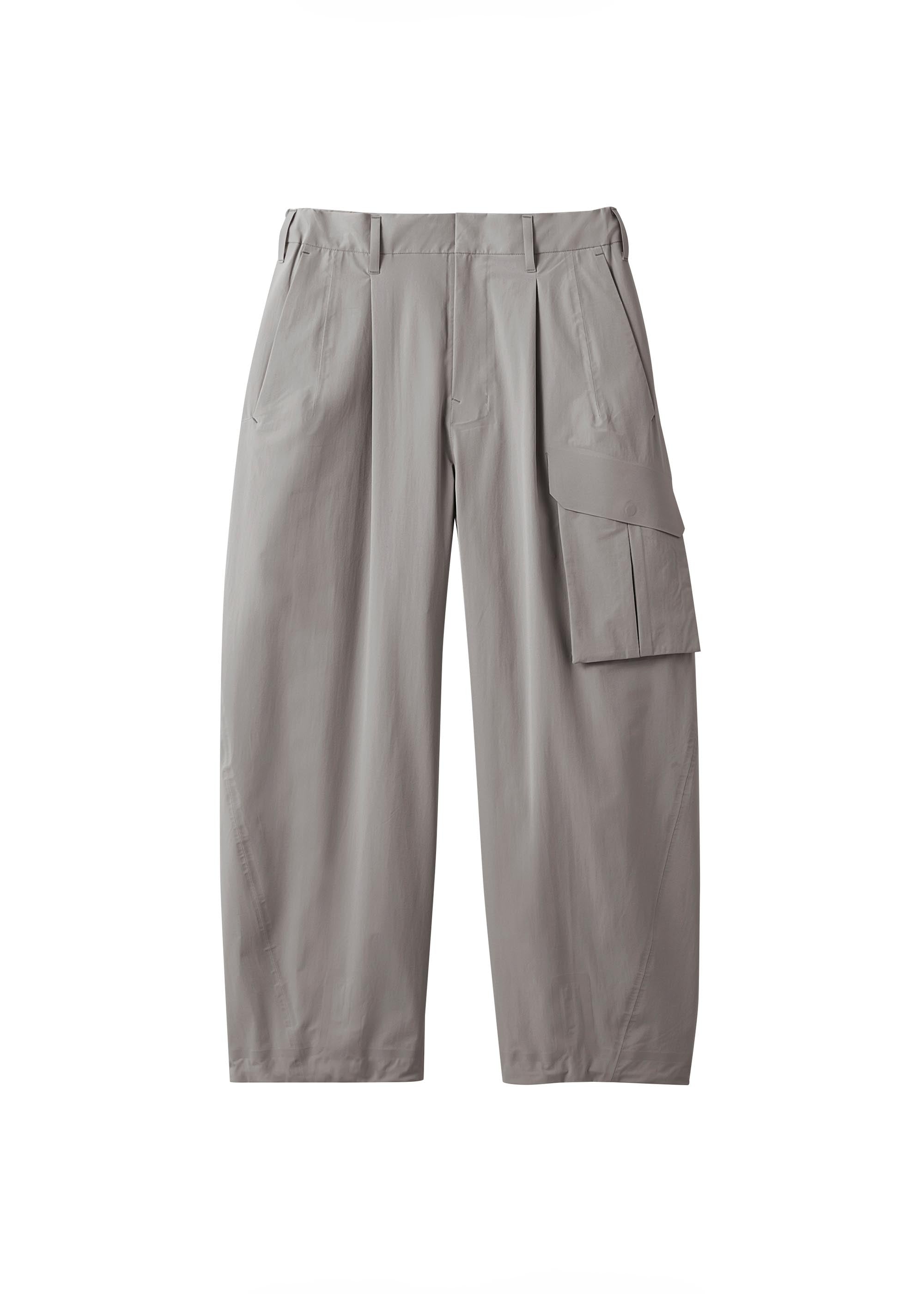 DESCENTE ALLTERRAIN　WIDE CARGO PANTS Descente ALLTERRAIN Black Primeflex Wide Cargo Pants