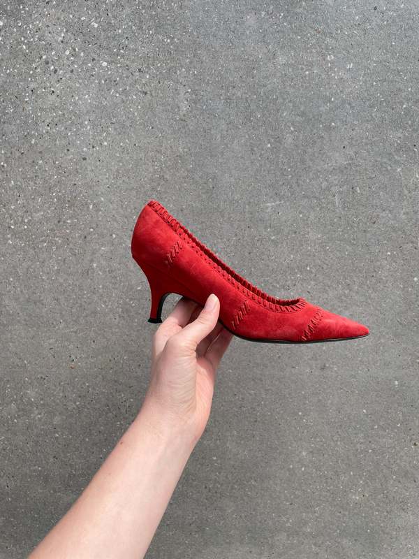 Suzanne Rae ALCOTT WHIP STITCH PUMP - red