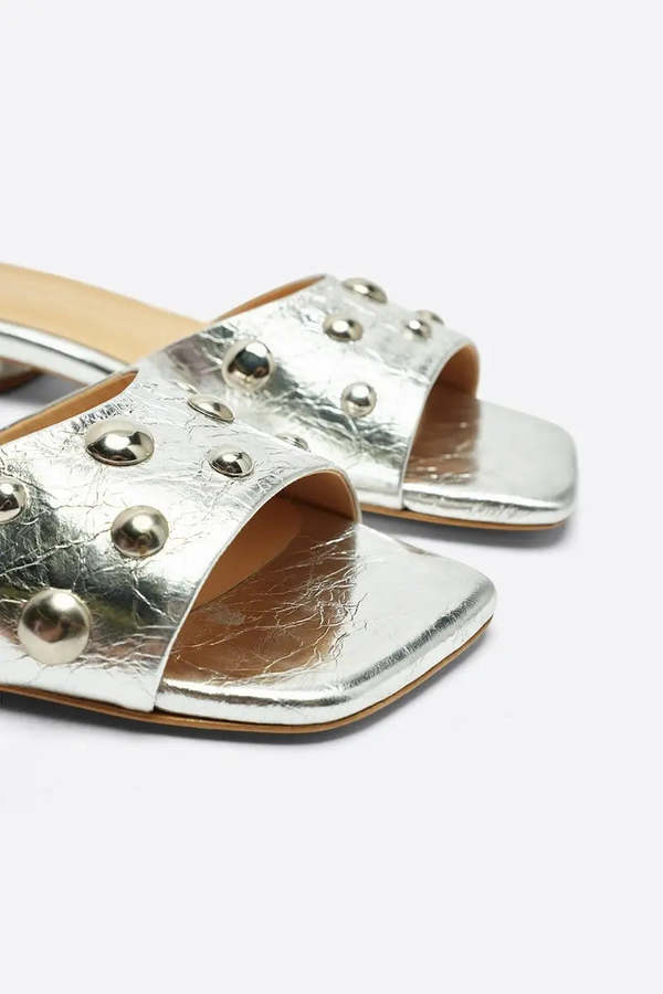 "INTENTIONALLY __________." SADIE METALLIC SLIDE - MERCURY