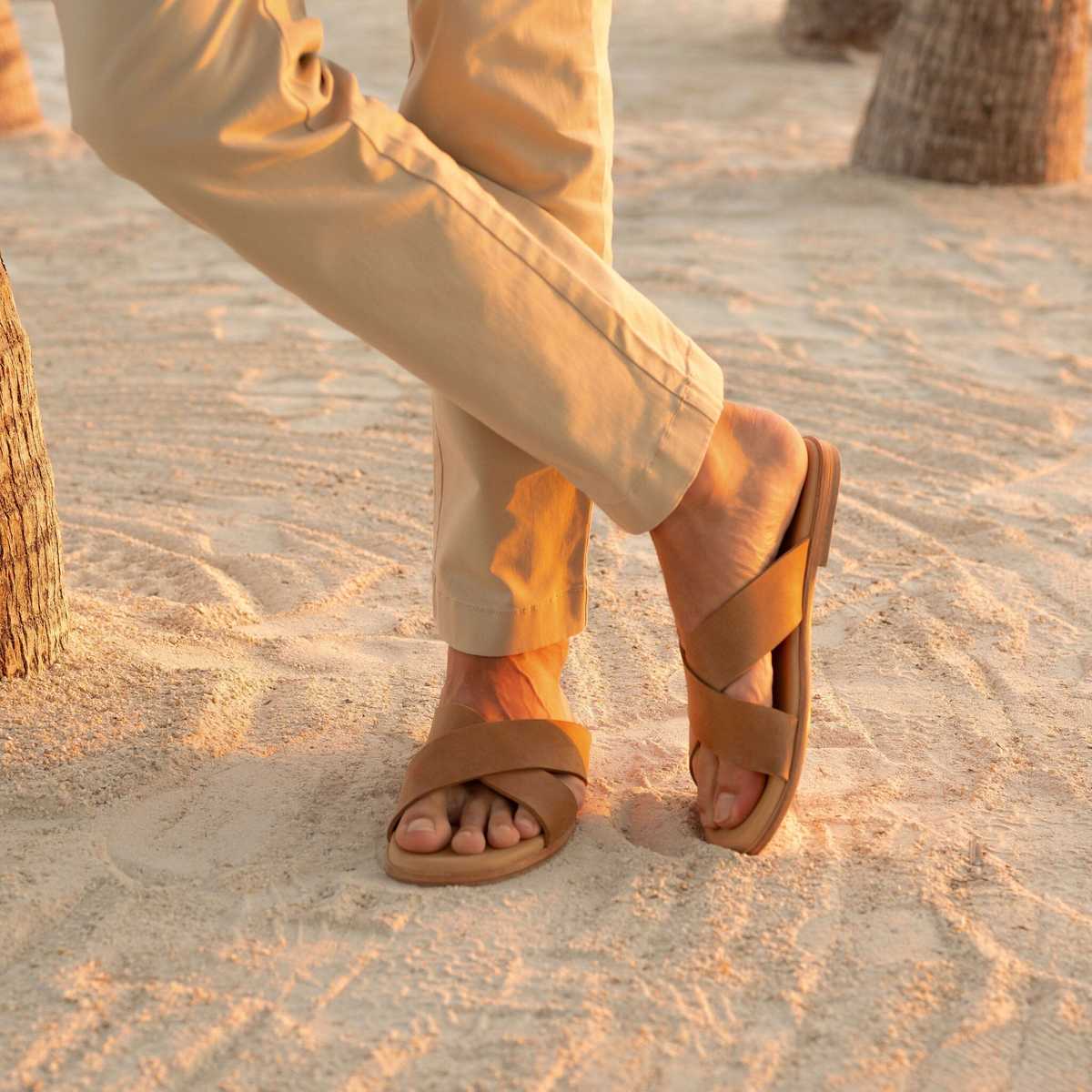 Nisolo Mens Dante Cross Strap Sandal Wholesale Dante Cross Strap Sandal Brown for your store - Faire main image 4