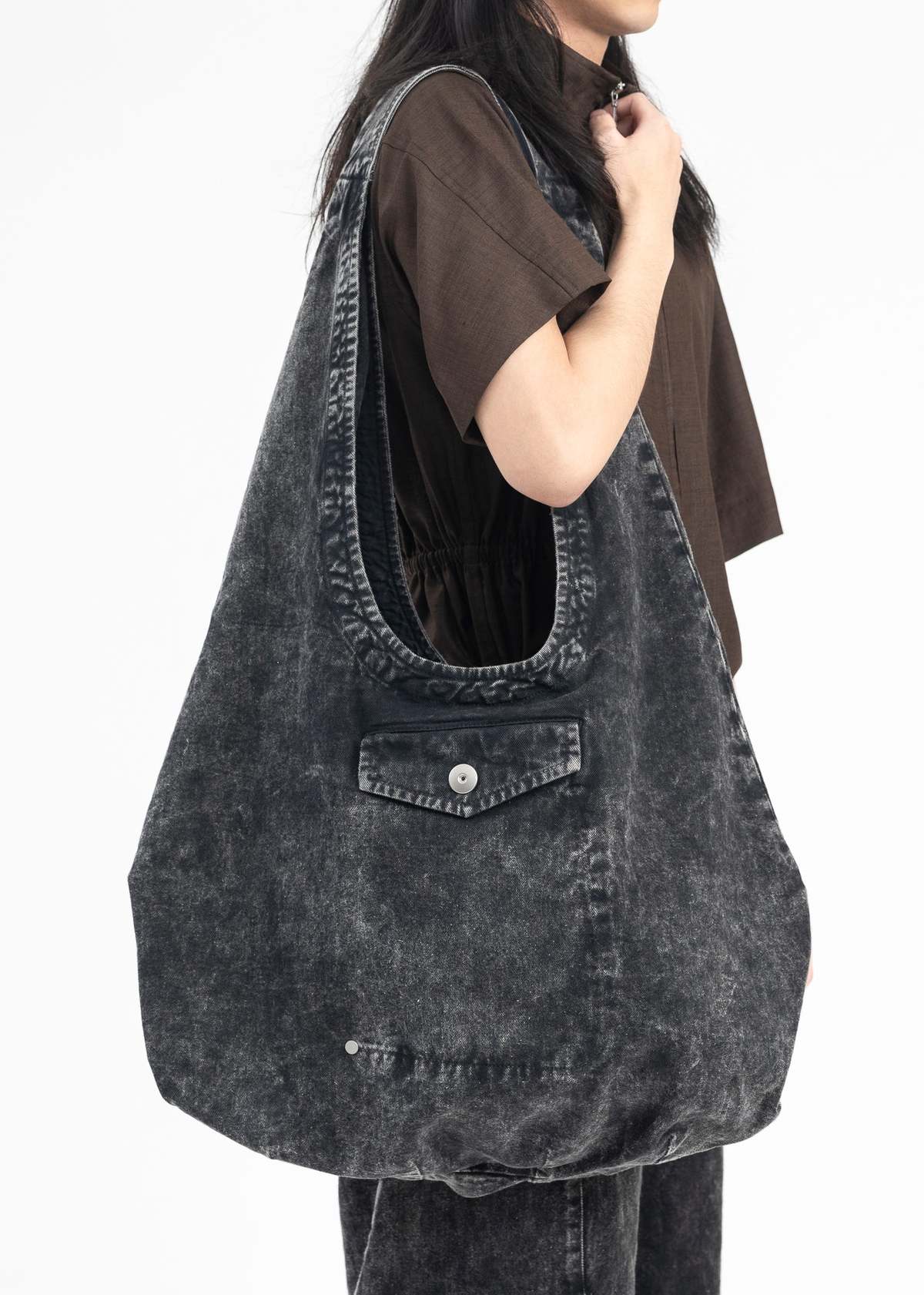Omar Afridi body shoulder bag 新品 OMAR AFRIDI / BODY SHOULDER BAG | LIVING