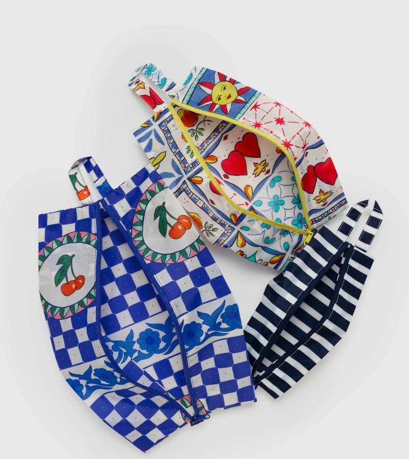 【BAGGU】3D Zip Set バケーション タイルズ BAGGU 3D Zip Set - Vacation Tiles | Garmentory