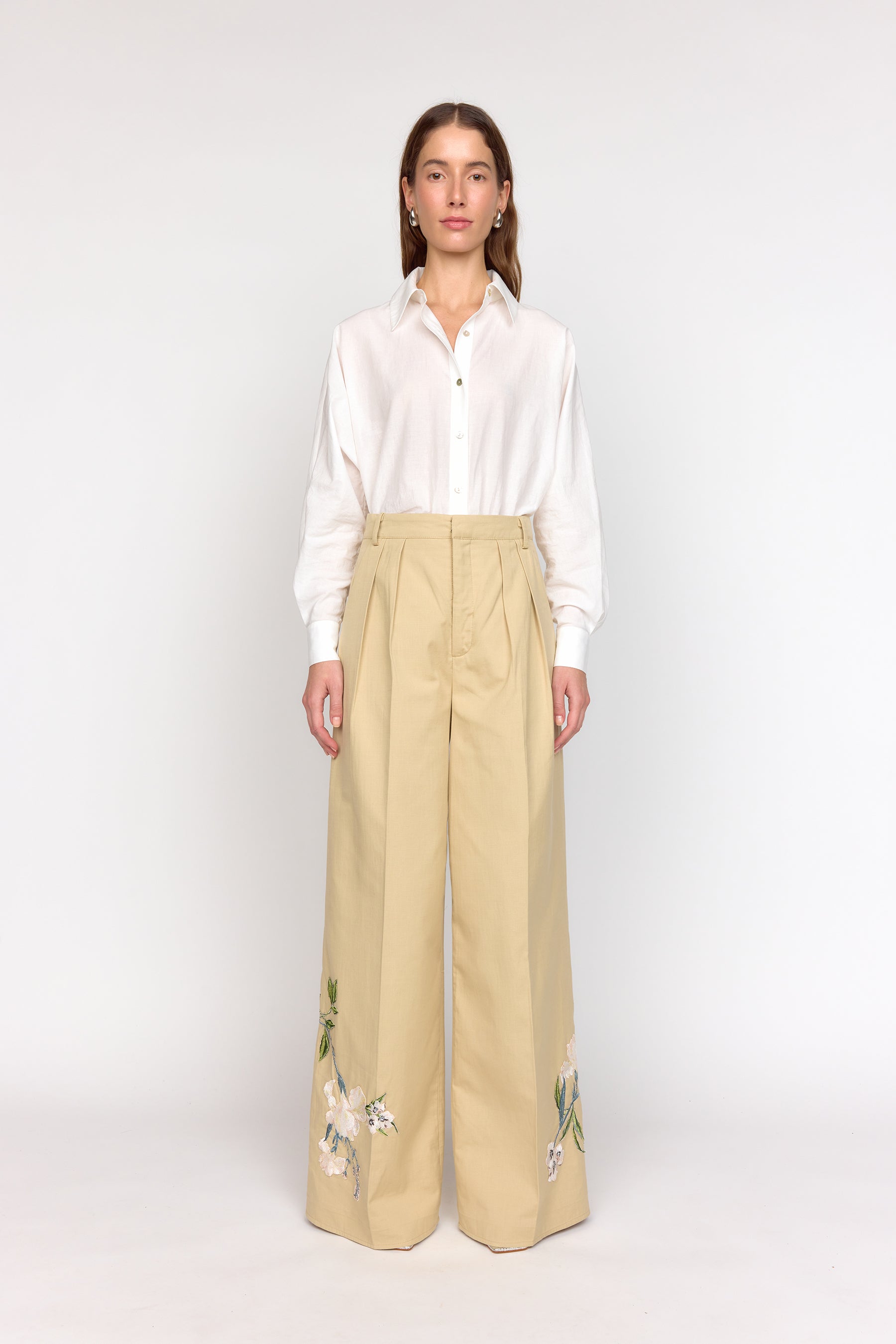 Vintage Linen Sand Embroidery Button Down ^^^ L/XL