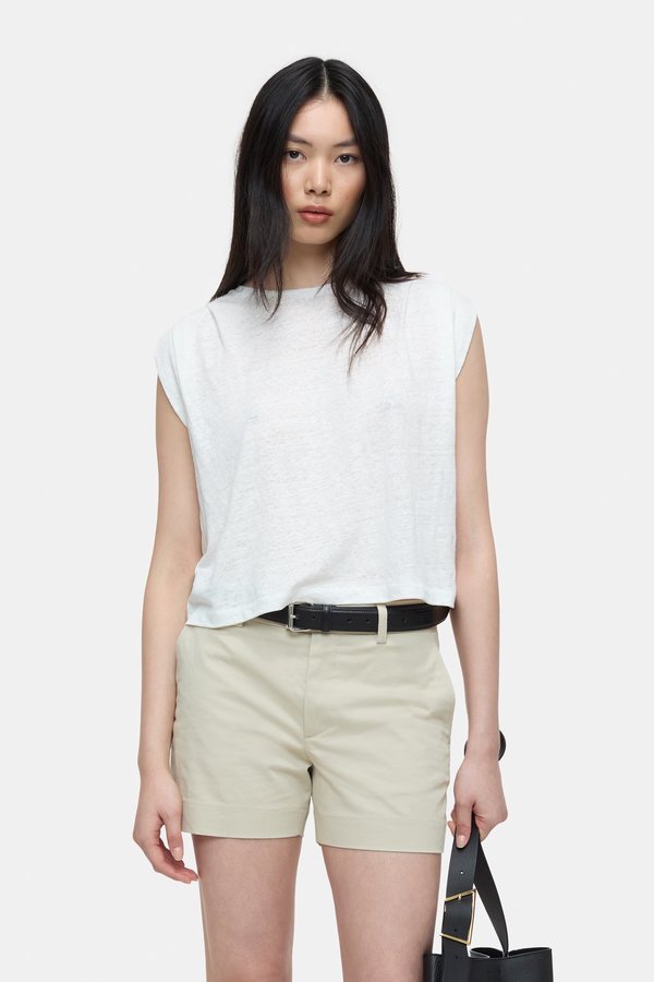 Closed Pleated Linen Top Closed Pleated Linen Top