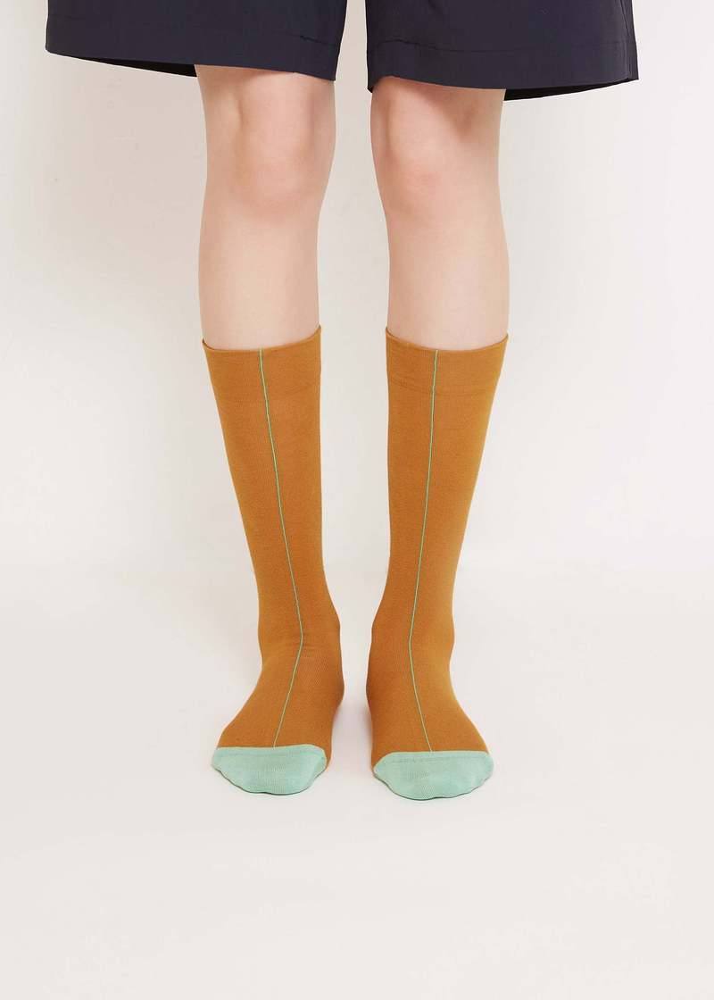 SIOICIKI Mid-Calf Socks Orange Garmentory