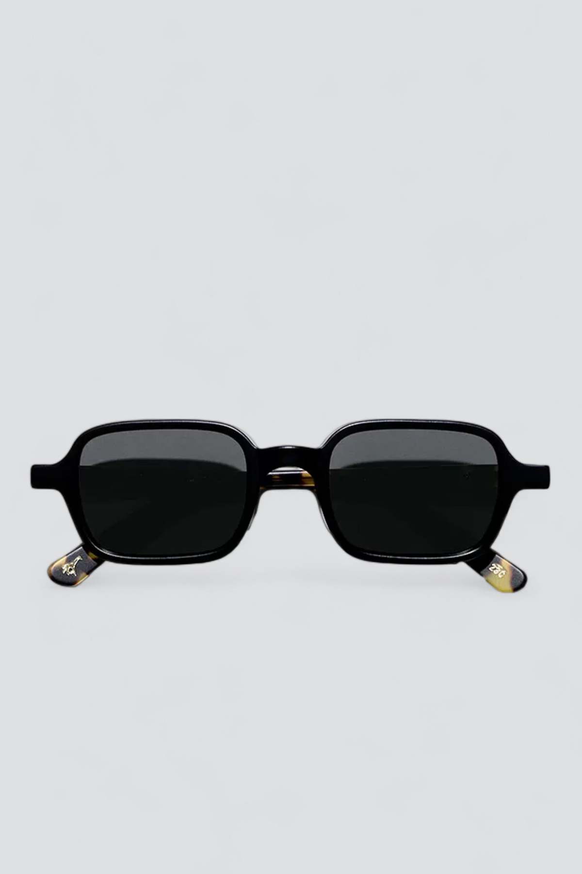 L.G.R Eyewear Marrakech C5737 Sunglasses - Black - Image 4 of 5