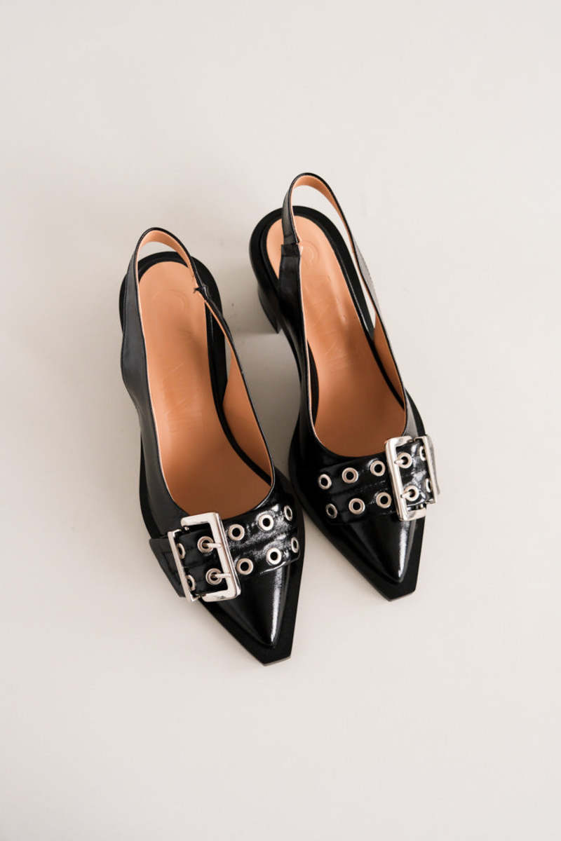 【関税&送料込】Ganni Buckle Pump Black Black Chunky Buckle Open Cut Pumps | GANNI US