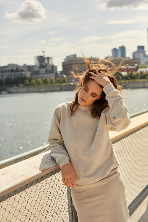 Mas Montral Zurich Crewneck - Clay