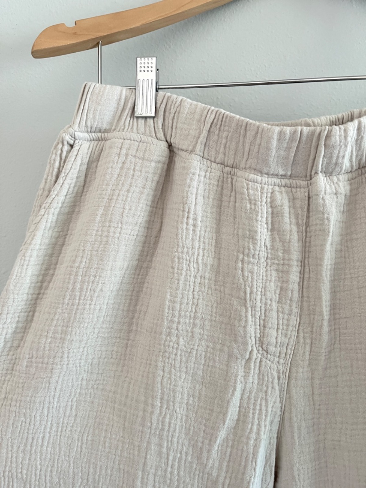 It Is Well L.A. Organic Crinkled Gauze Pant - Zinc - Image 6 of 10