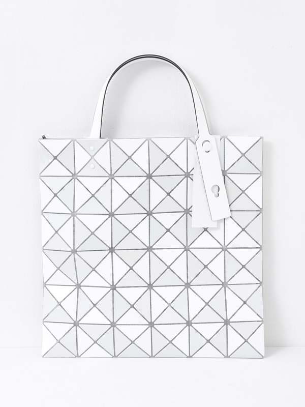 BAOBAO ISSEY MIYAKE ホワイト BAO BAO ISSEY MIYAKE QUATRO - WHITE