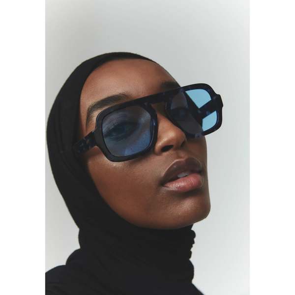 Elisa Johnson Jane Sunglass - Blue Tortoise | Garmentory display picture 1