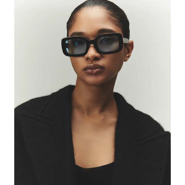 Elisa Johnson Lexi SUnglasses - Gloss Black | Garmentory display picture 1