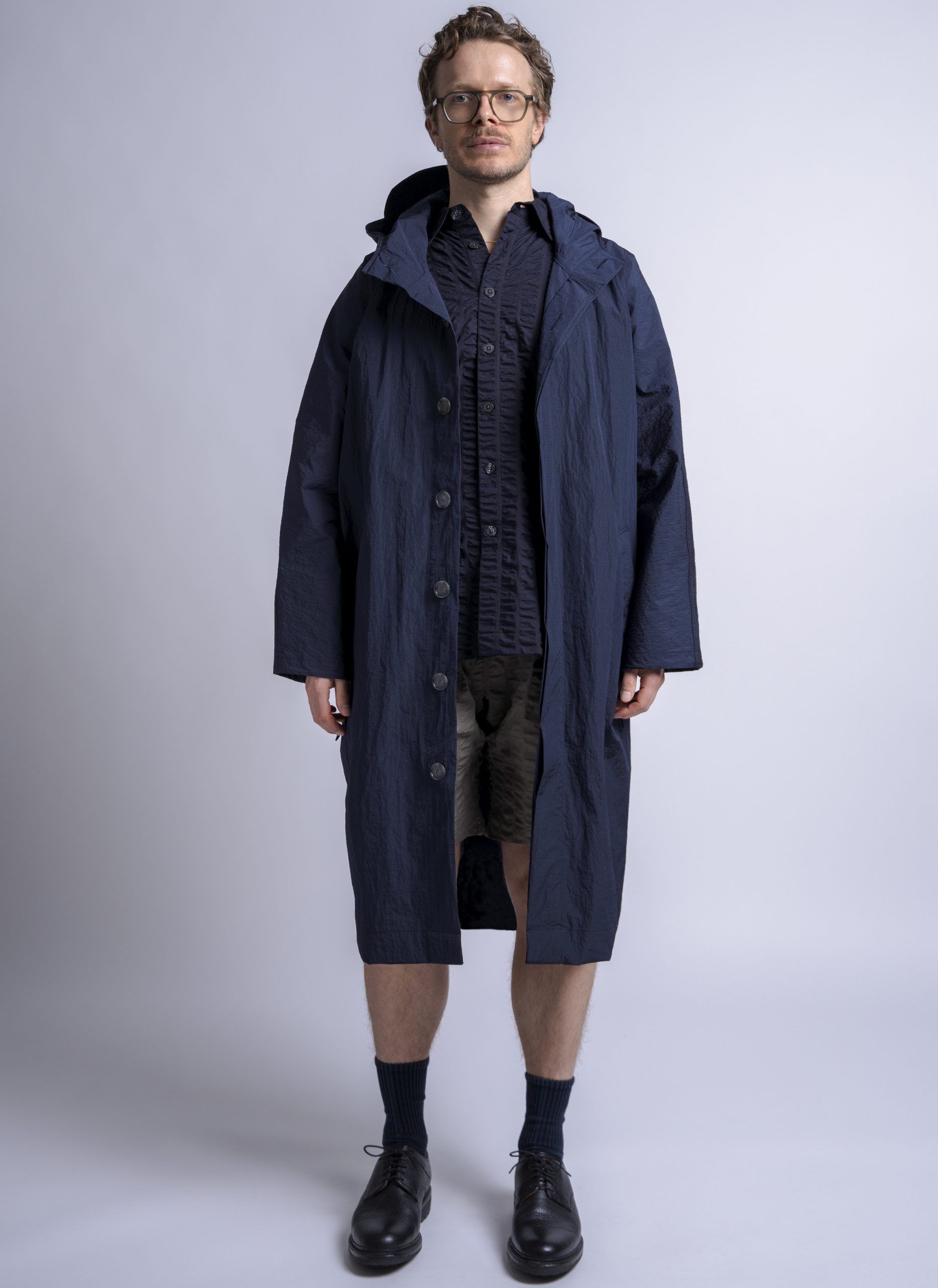 HOODED NOMAD PARKA IN MIDNIGHT BLUE RIPPLE RIPSTOP - GREI
