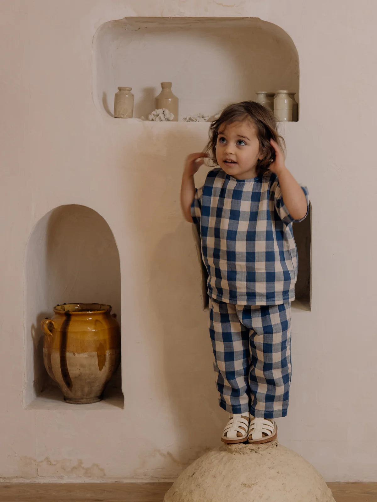 Pottery-Blue-Gingham-Fisherman