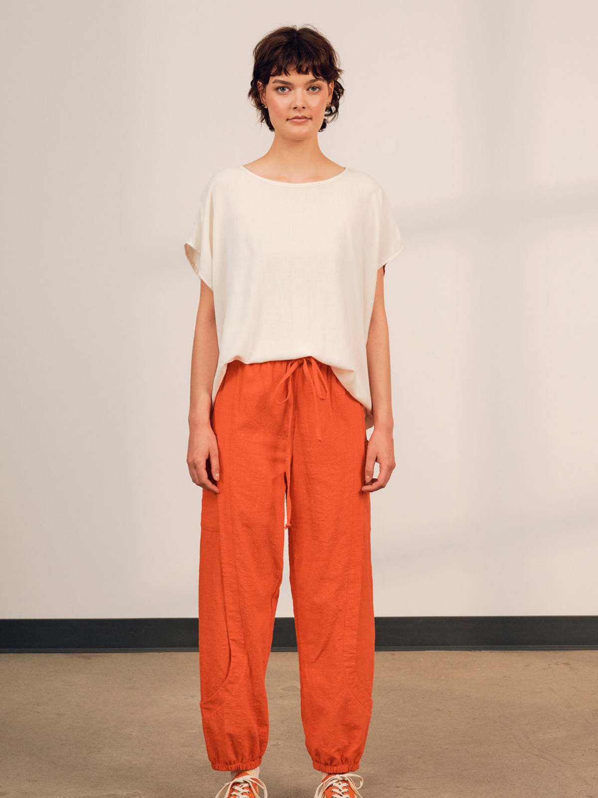 Jennifer Glasgow Iris Top - Cream - Image 3 of 3