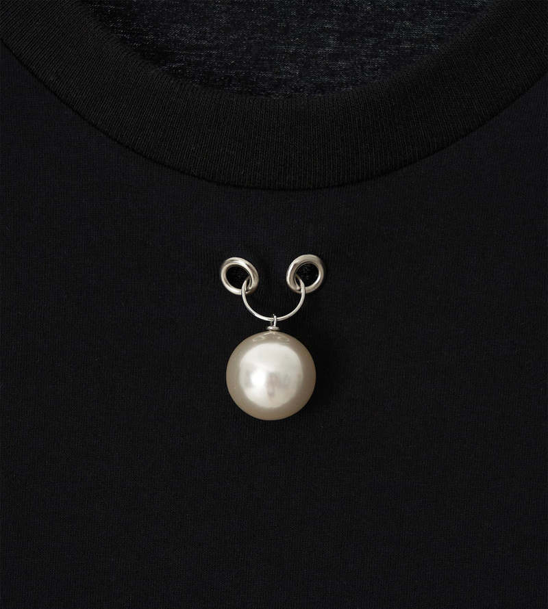 ☆ONE PEARL PIERCING T-SHIRT/KIMHEKIM☆ KIMHEKIM One Pearl Piercing T-Shirt - Black | Garmentory