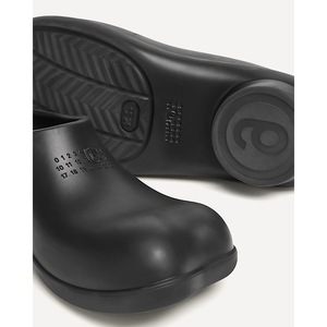 MM6 Maison Margiela Anatomic Clog Slippers - Black | Garmentory