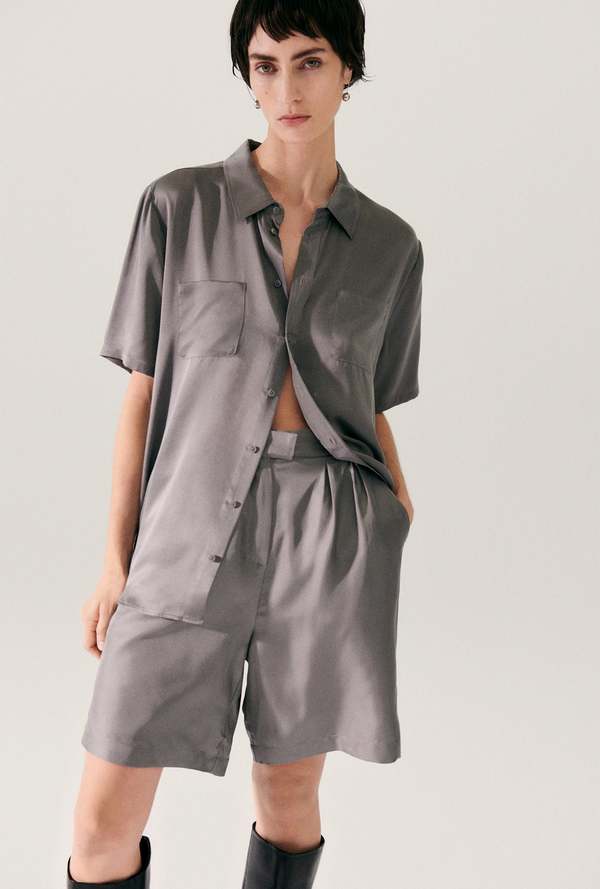 Silk Laundry Short Sleeve Boyfriend Shirt - Grey Pearl