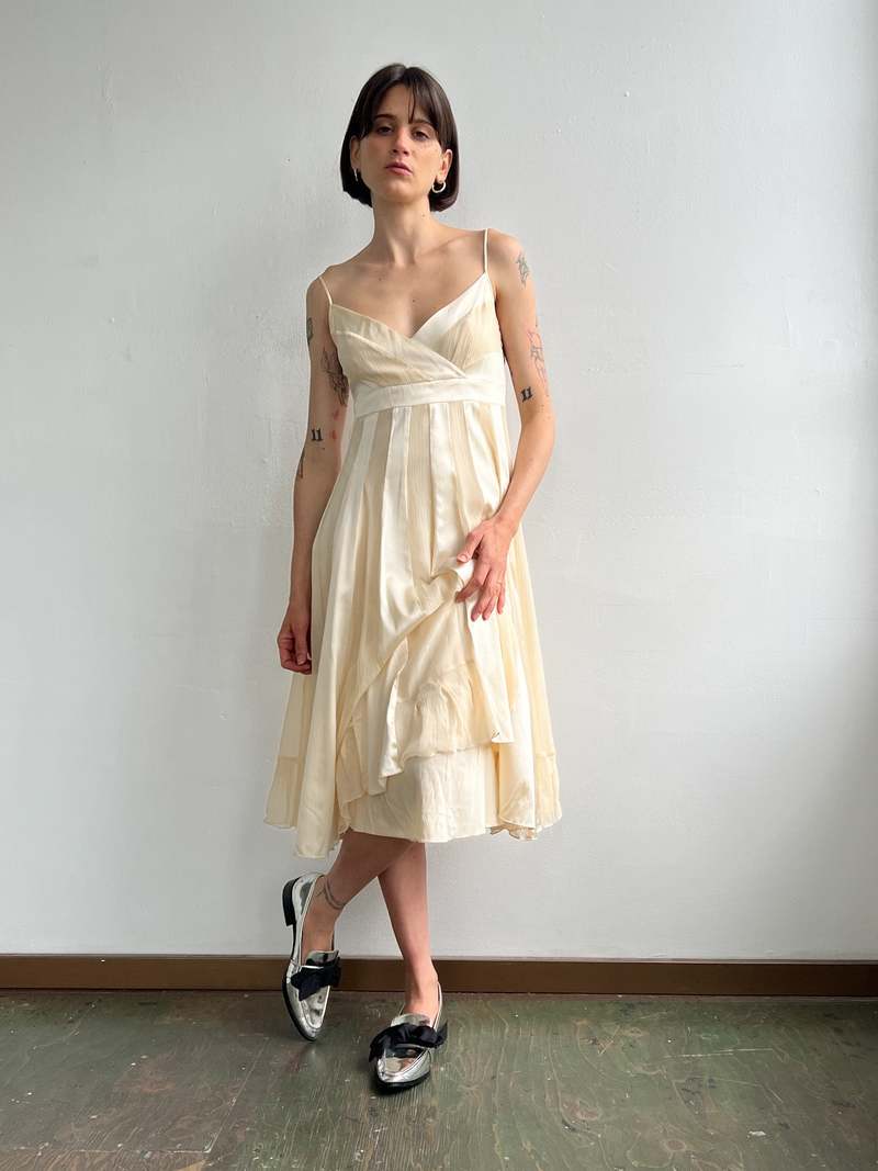 Vintage Diane von Furstenberg Silk Dress - Ecru | Garmentory Vintage Diane von Furstenberg Silk Dress - Ecru | Garmentory