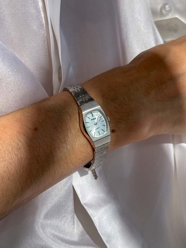 Vintage 90s Titane Pulsar Quartz Watch Silver