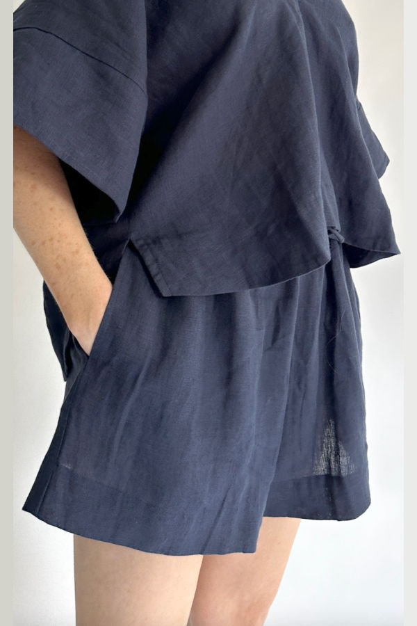 MAMÈNE Vacation Short - Navy