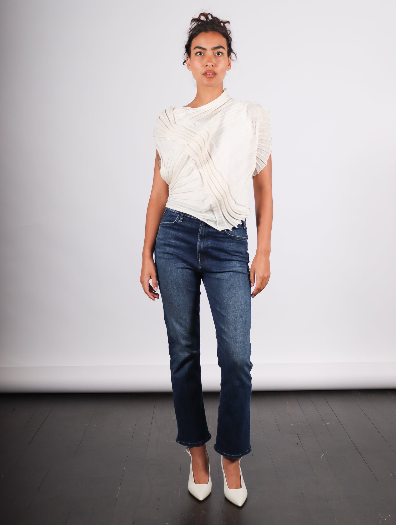 ISSEY MIYAKE ニット Issey Miyake Sheer Moving Knit Top - Off White | Garmentory